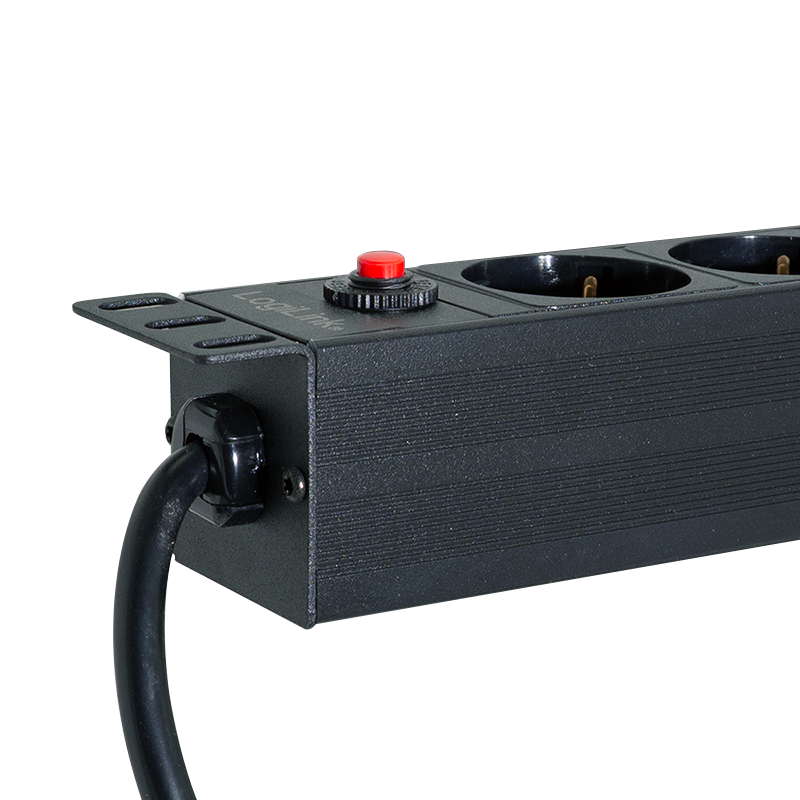 Logilink PDU 8 x šuko , 2x USB type C, prenaposna zaštita