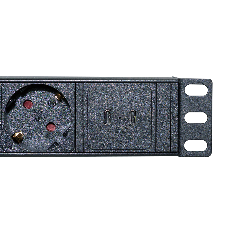 Logilink PDU 8 x šuko , 2x USB type C, prenaposna zaštita